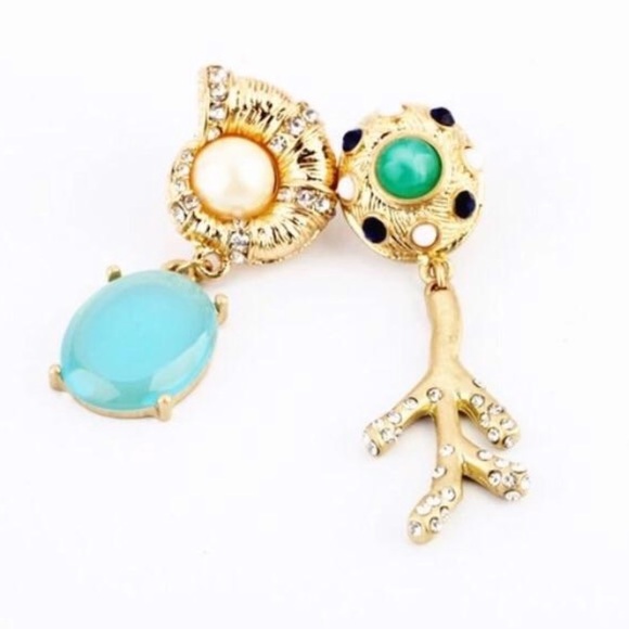 Jewelry - ✨ BRAND NEW Beach Themed Mismatched Earrings ✨